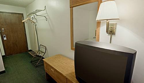 Фото Americas Best Value Inn West Frankfort