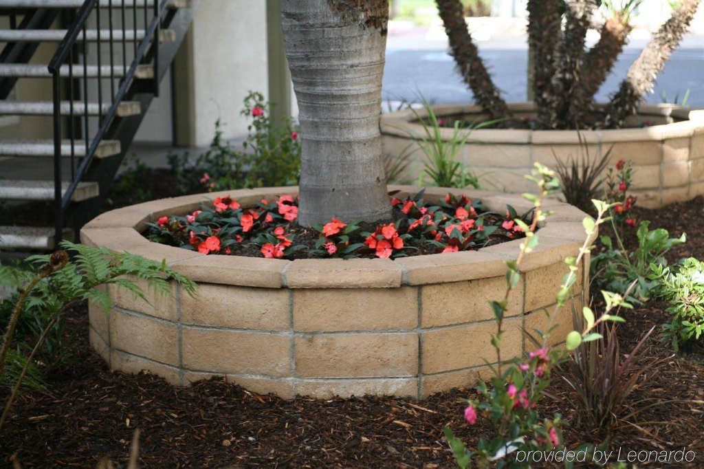 Фото Key Inn & Suites