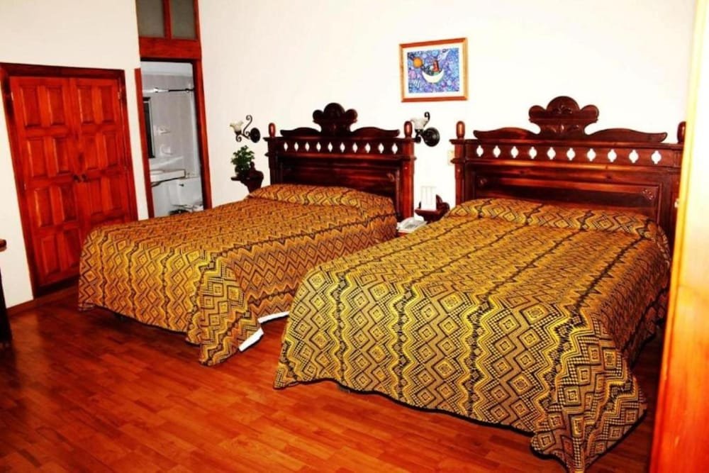 Фото Capital O Hotel Rincon Del Arco