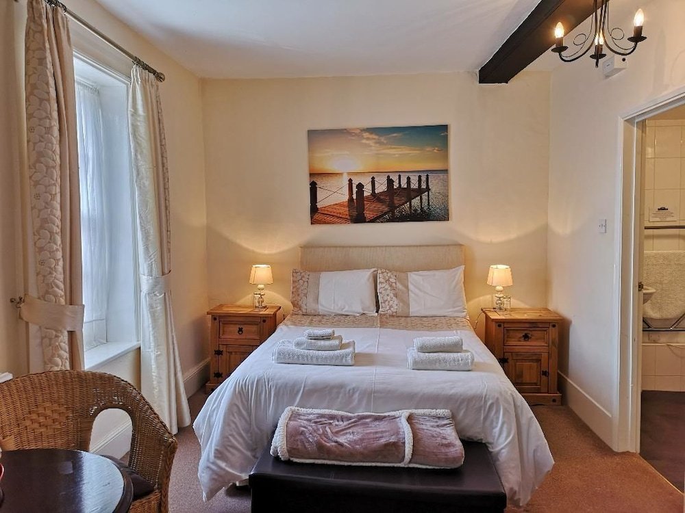 Фото The Five Bells