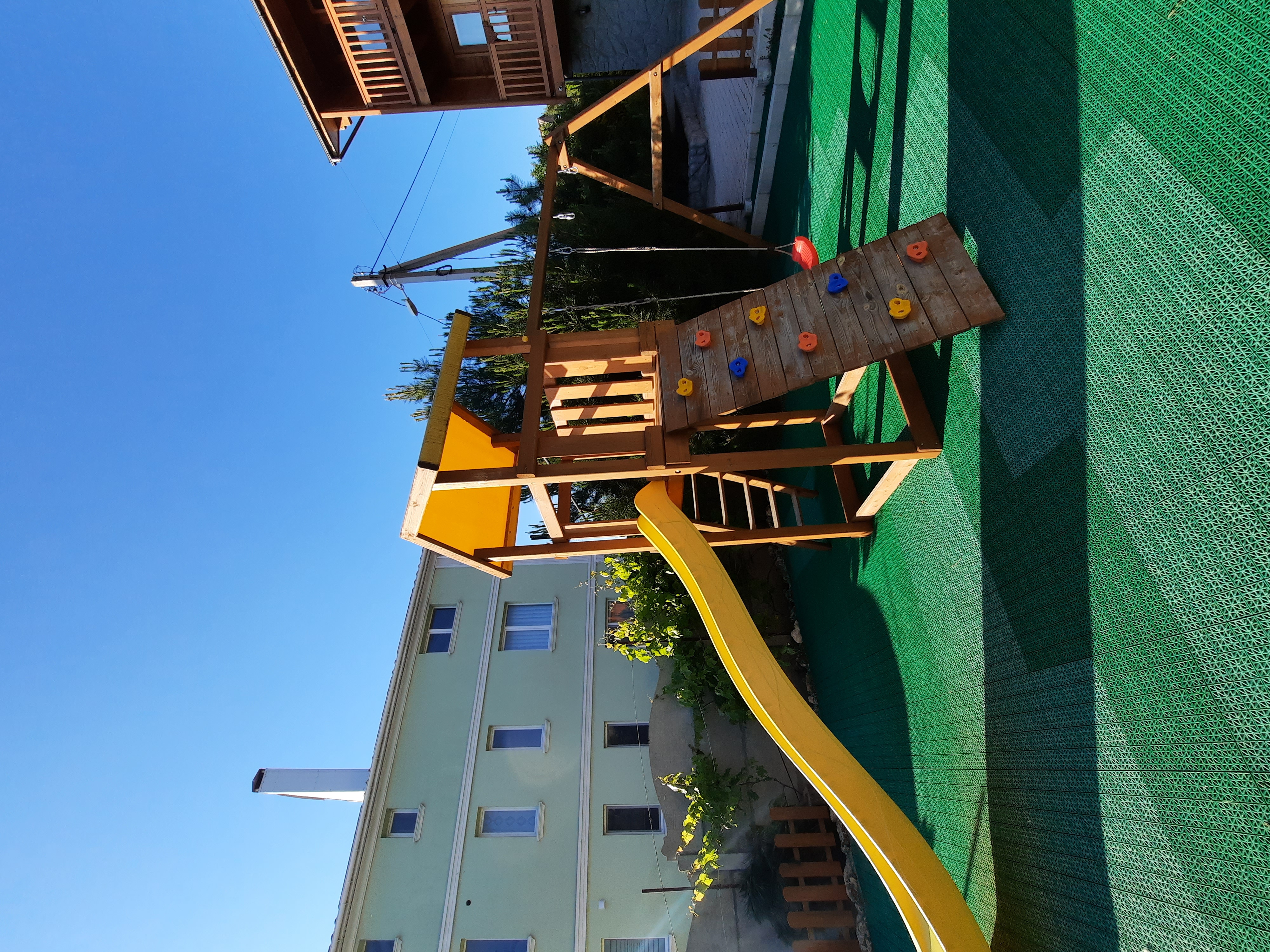 Фото Капля янтаря