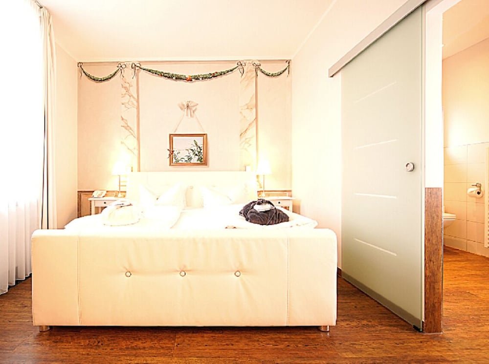 Фото Hotel Holsteiner Hof