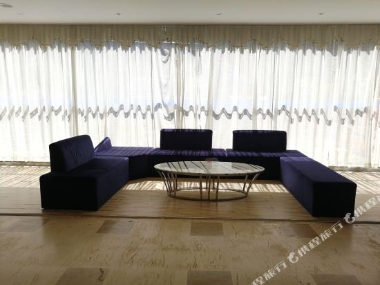 Фото Pollman Hfx Hotel