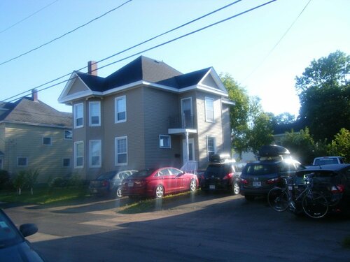 Гостиница Glory Inn Downtown Bed & Breakfast в Монктоне