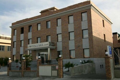 Гостиница Hotel Dinastia в Хетафе