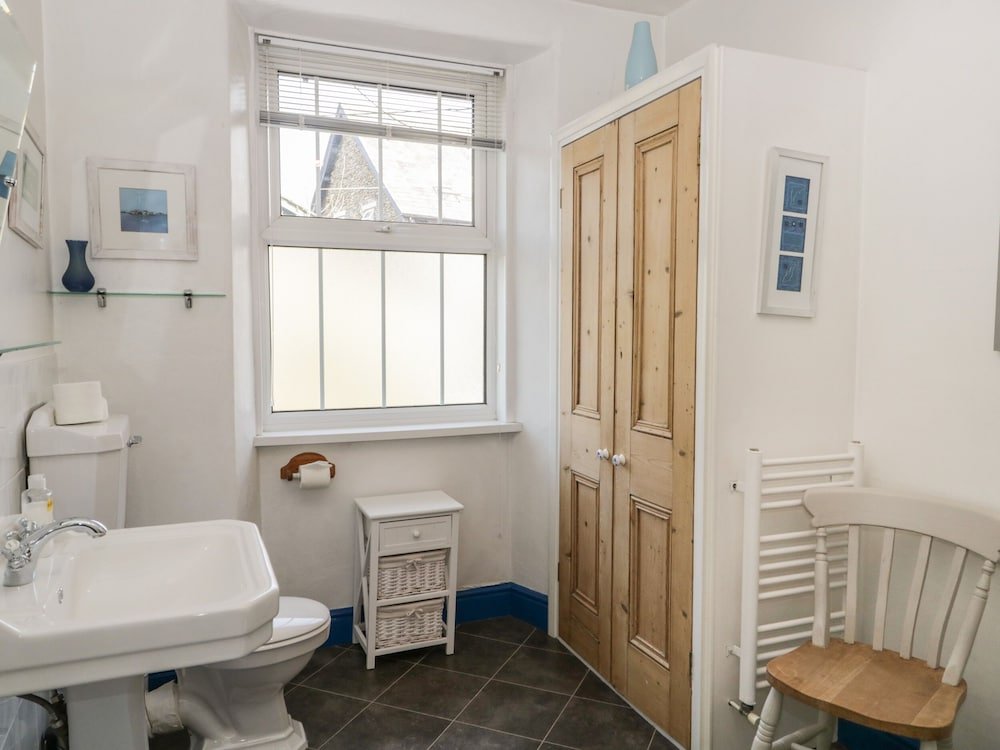 Фото Honeysuckle Cottage