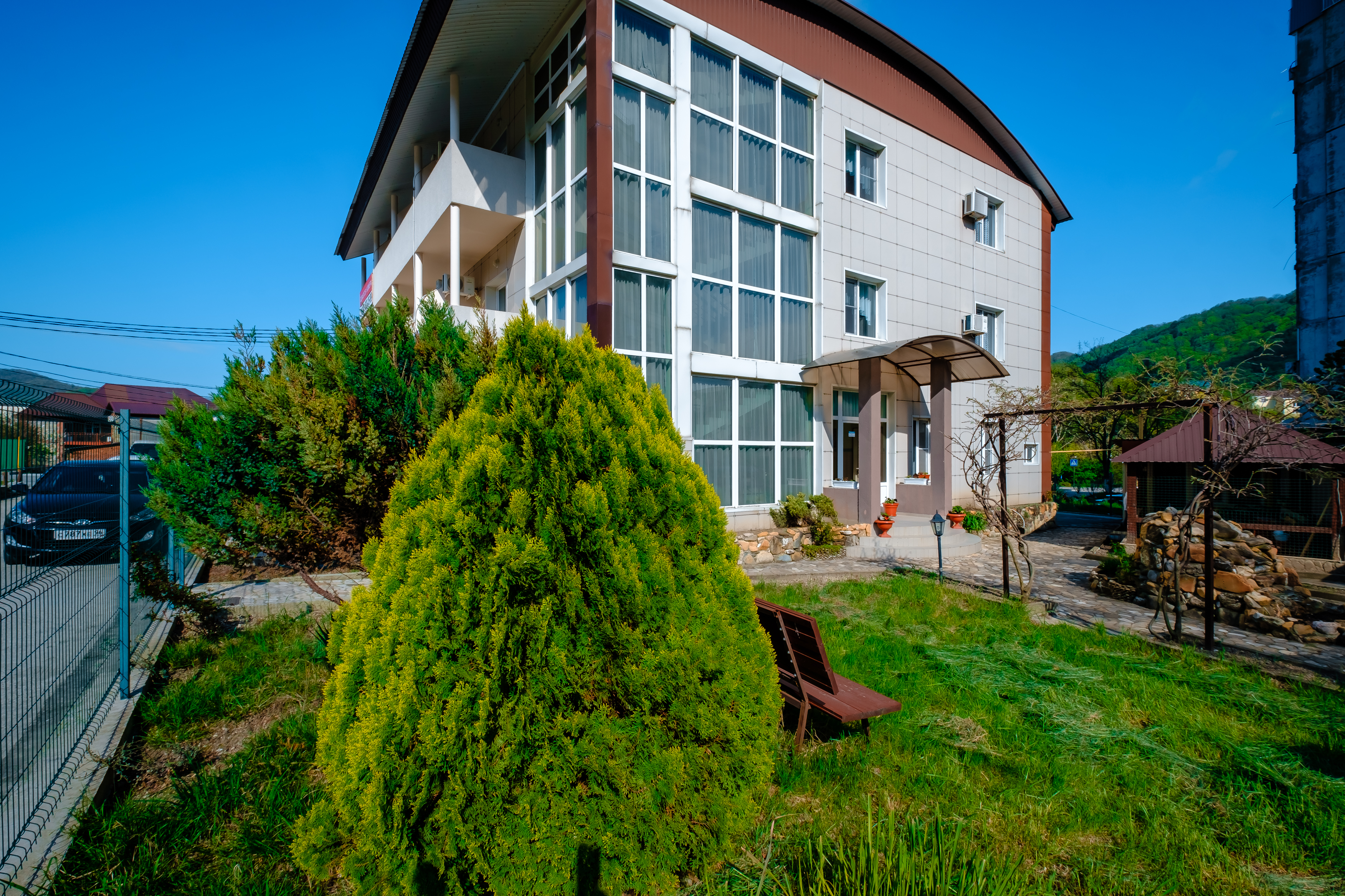 Фото отеля 1