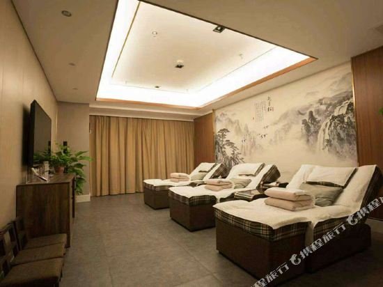 Фото Hunan WanJiaLi World Trade Hotel