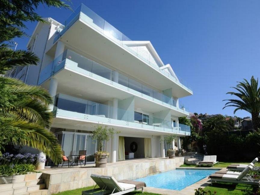 Фото The Clarendon - Bantry Bay