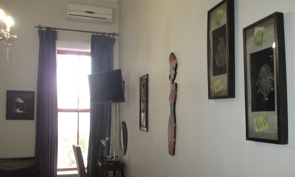 Фото The 3 Chimneys Guest House