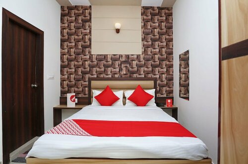 Гостиница Oyo 23071 Hotel Arman Palace & Banquet в Агре