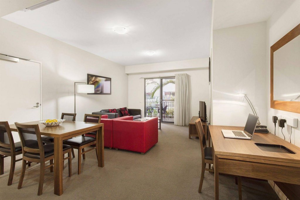 Фото Hudson Parap