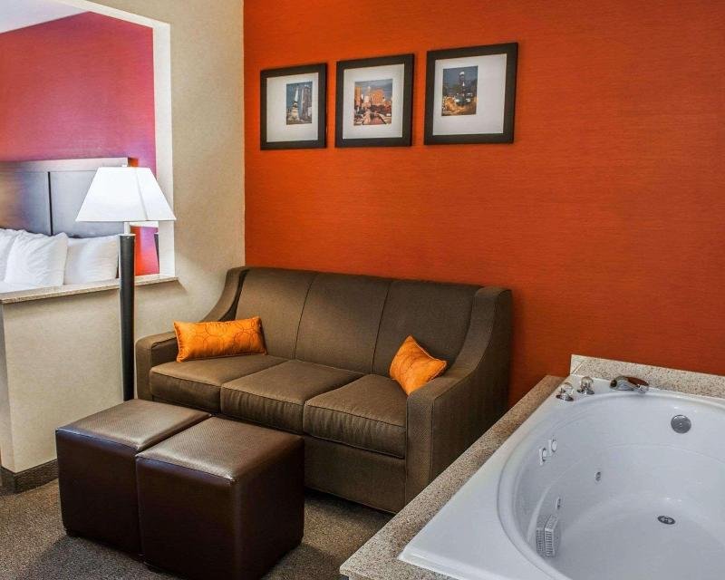 Фото Quality Suites Ne Indianapolis Fishers