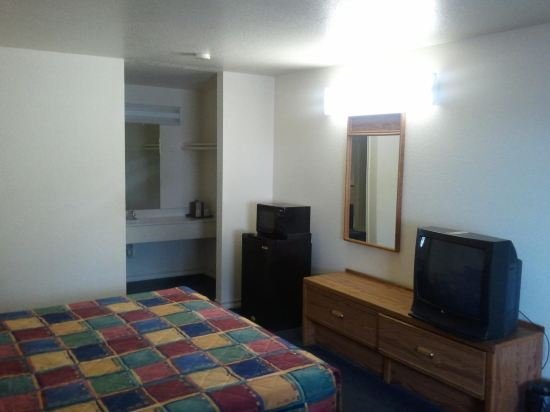 Фото Country Inn Motel