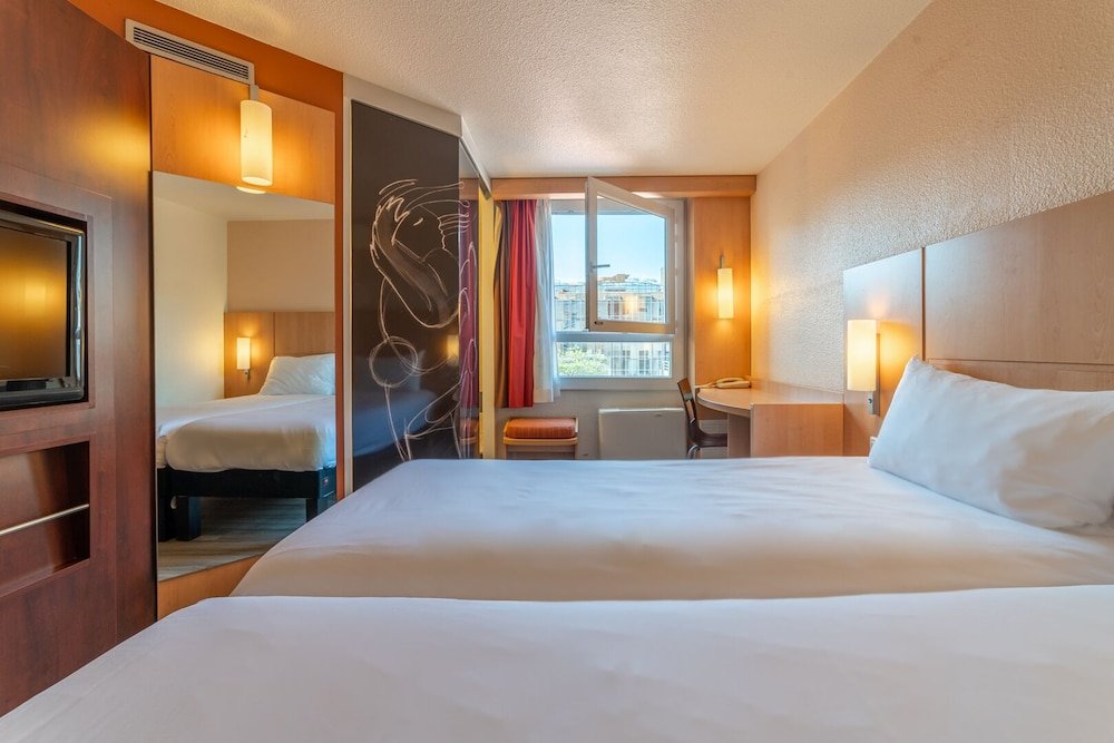 Фото Ibis Montpellier Centre Comédie