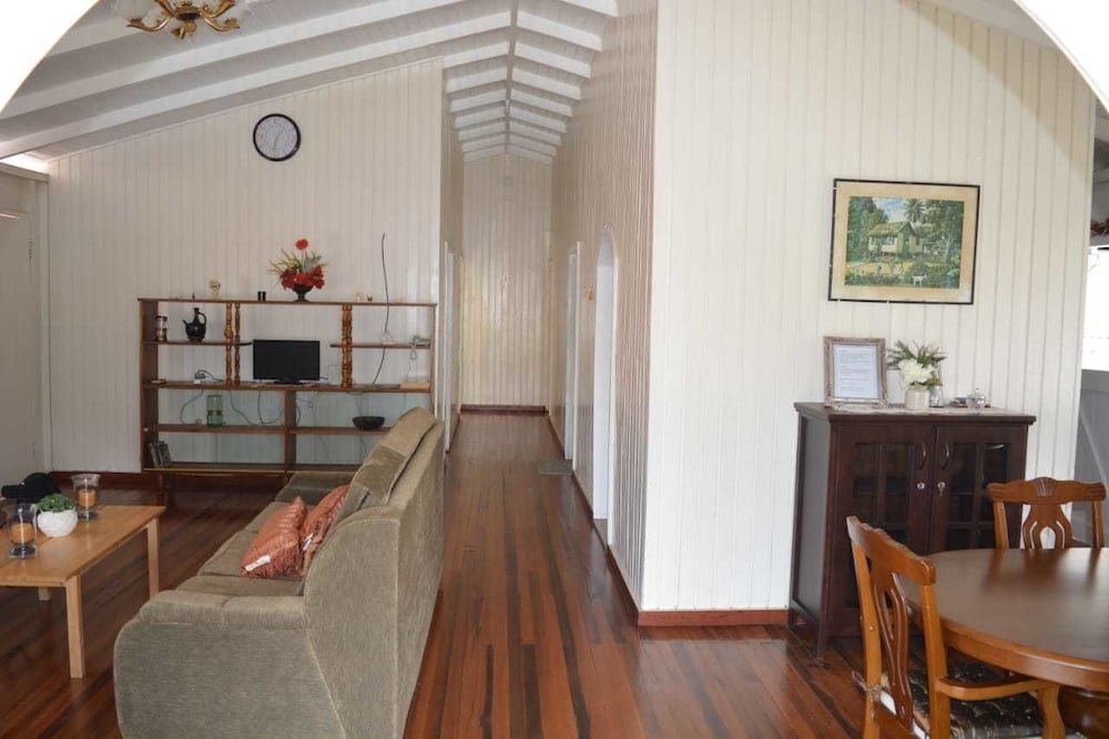 Фото Three Bedroom Holiday Accomodation