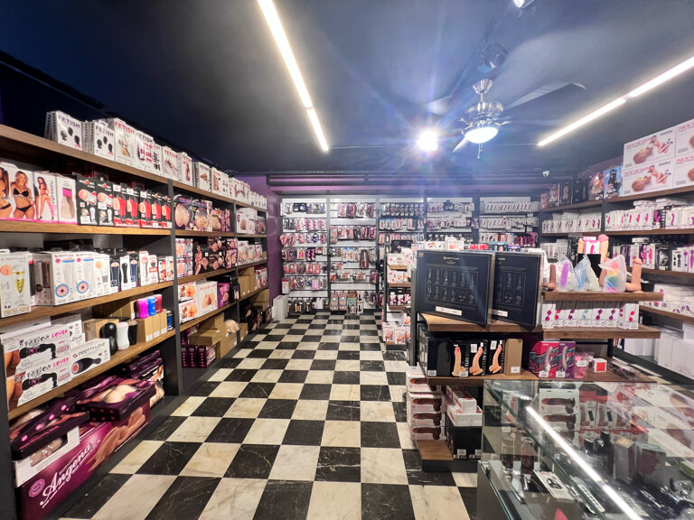 Er xotinining sevgilisining spermasini yutib yubordi watch online