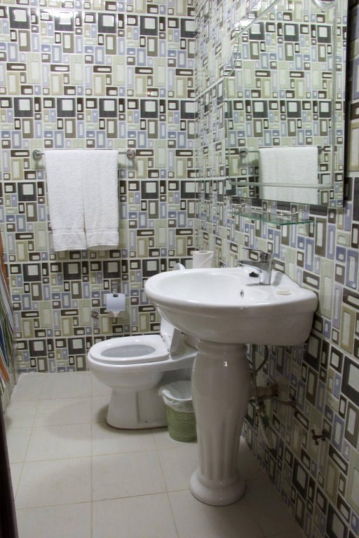 Фото Hill View Hotel McCarthy Hills