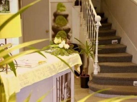 Гостиница Hôtel Les Corps Saints в Авиньоне