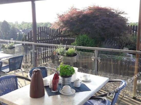 Фото Hotel Mecklenheide Hannover