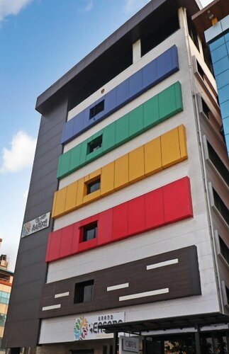 Гостиница Grand Seasons - The Business Hotel в Бангалоре