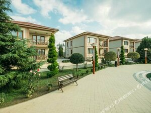 Гостиница Ramada Plaza Gence