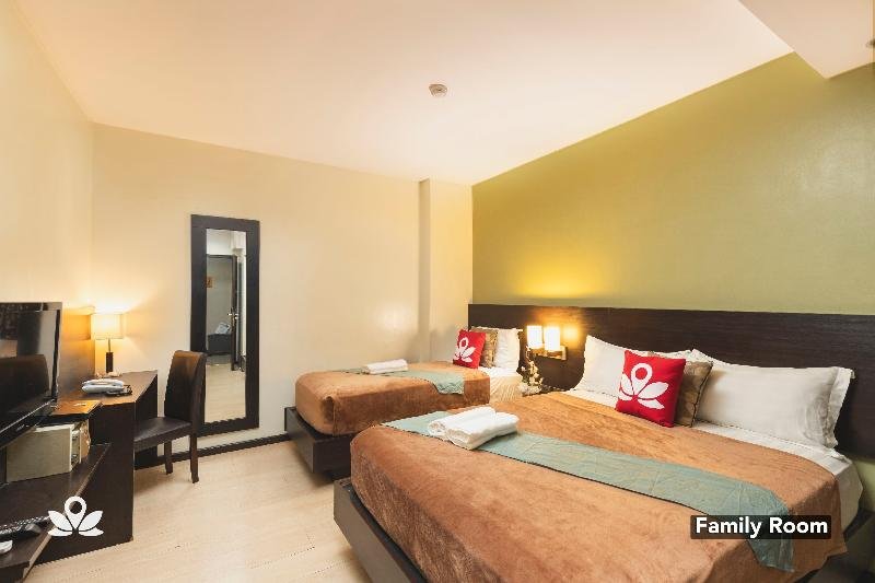 Фото Lorenzzo Suites Hotel