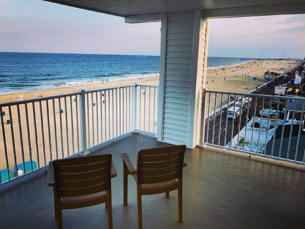 Фото Royalton Motor Hotel