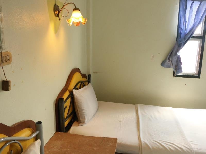 Фото The Color Express Hotel