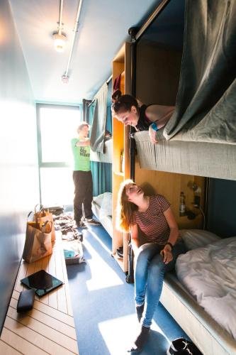 Фото Dock Inn Hostel Warnemünde