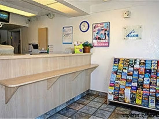 Фото Motel 6 Costa Mesa Ca