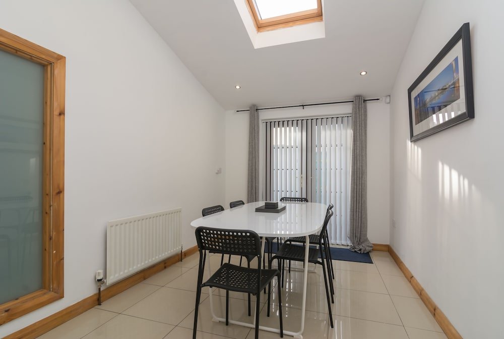 Фото Belfast Corporate House