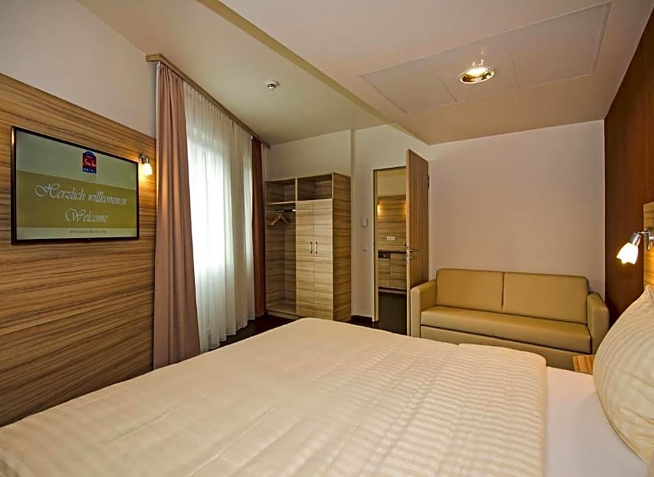 Фото Отель Premier Inn Hannover City University hotel