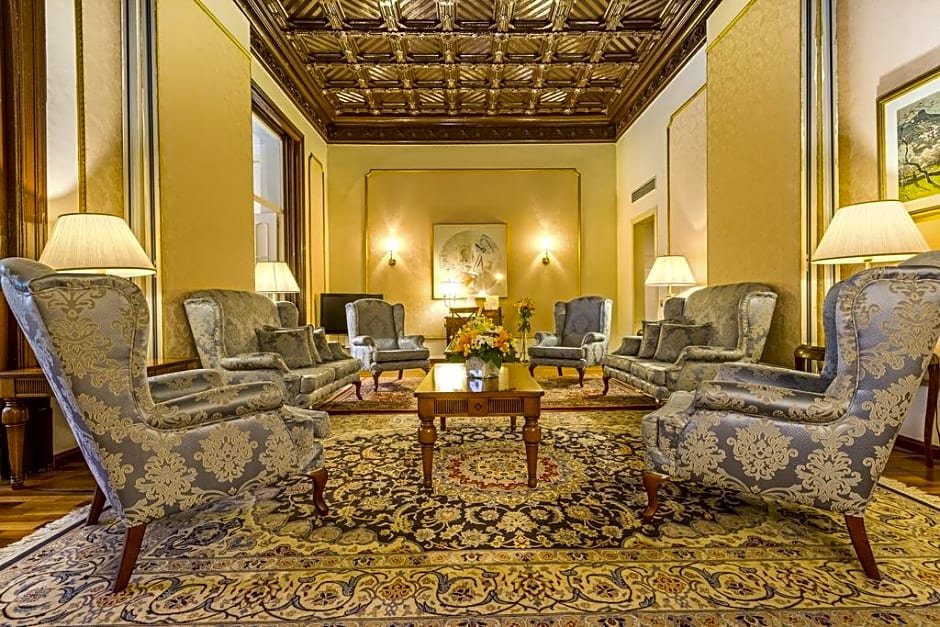 Фото Hotel Roger de Lluria