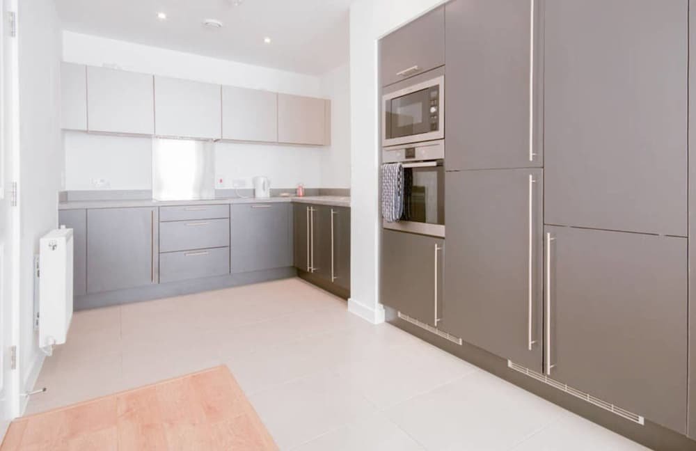 Фото Bright 1br Flat - 10 min Canary Wharf