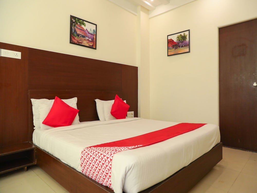 Фото Loharkar Family Hotel