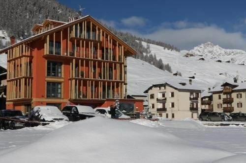 Внешний вид отеля Hotel Roberta Alpine в Ливиньо, фото 1