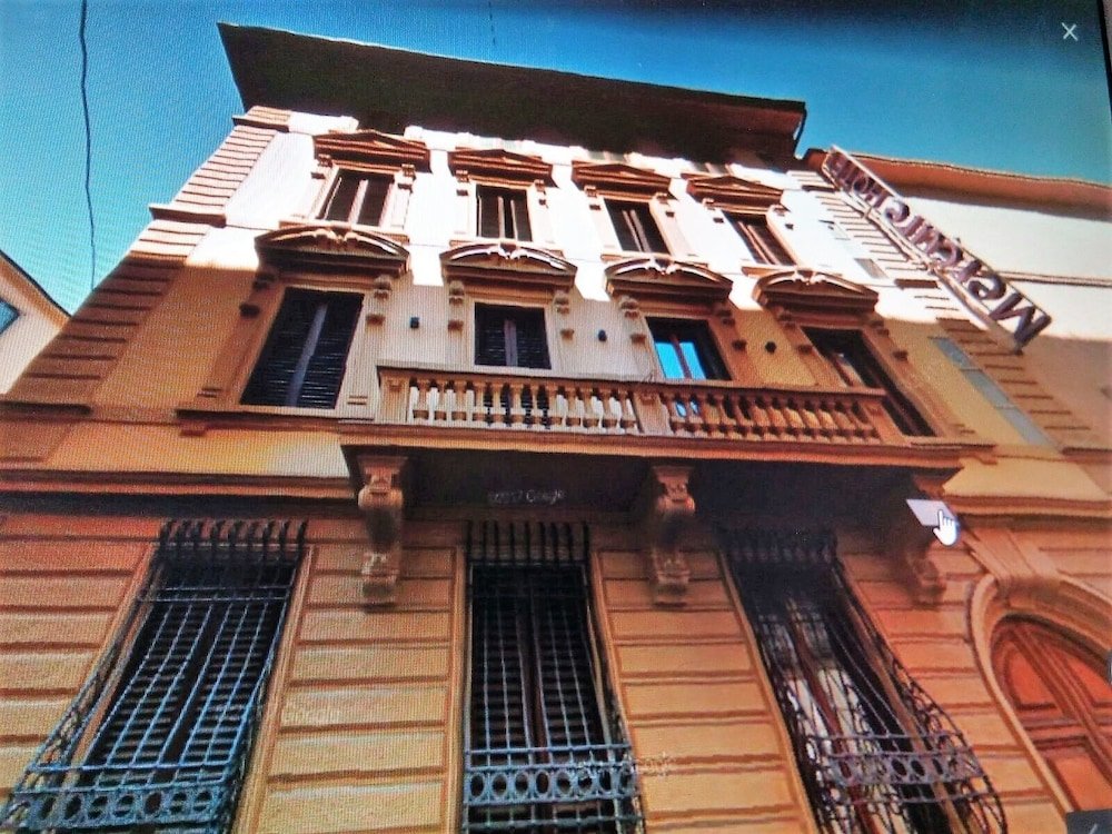 Фото Daphne Guest Hause