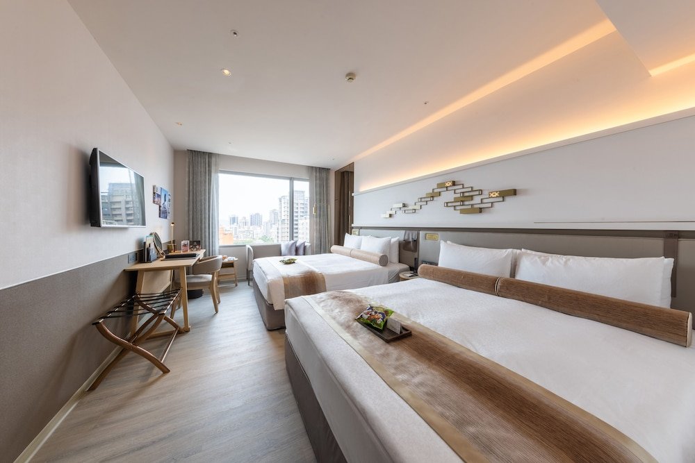 Фото Taipei Garden Hotel