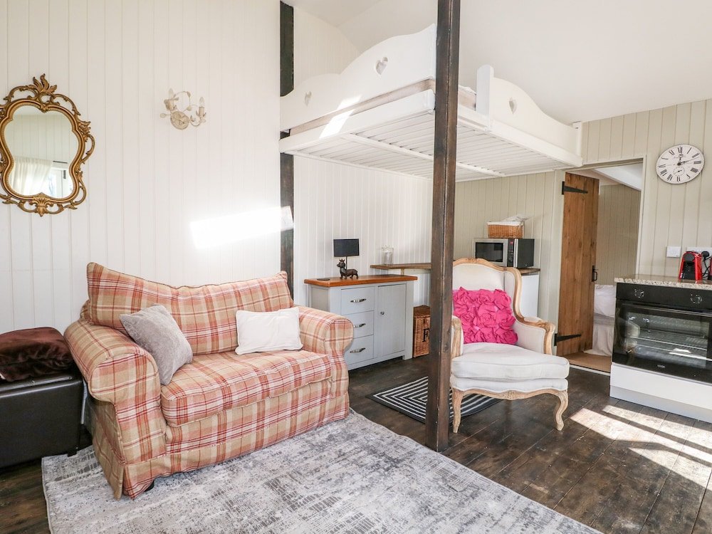 Фото Woodmancote Lodge