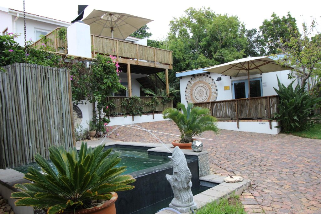 Фото La Boheme Bed and Breakfast