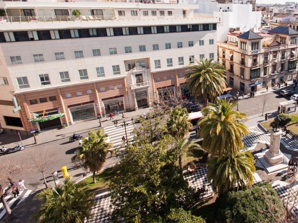 Фото Derby Sevilla