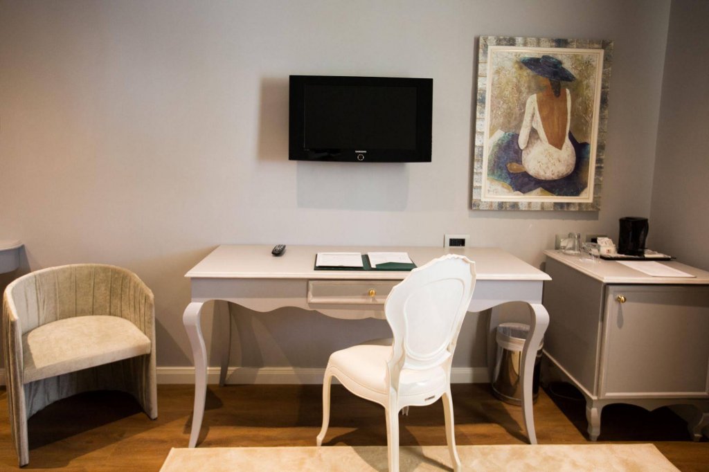 Фото Classic Hotel