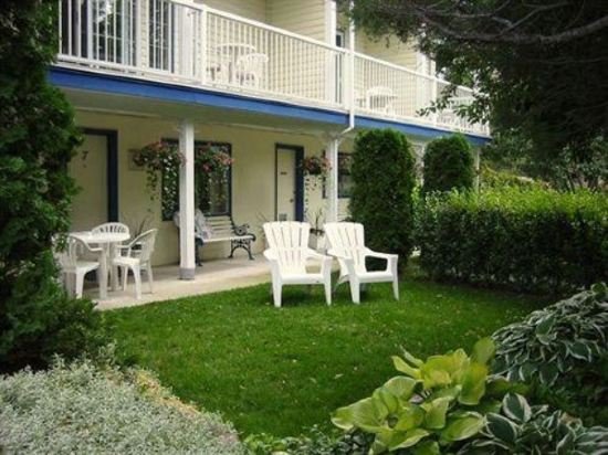 Фото Lakeside Country Inn