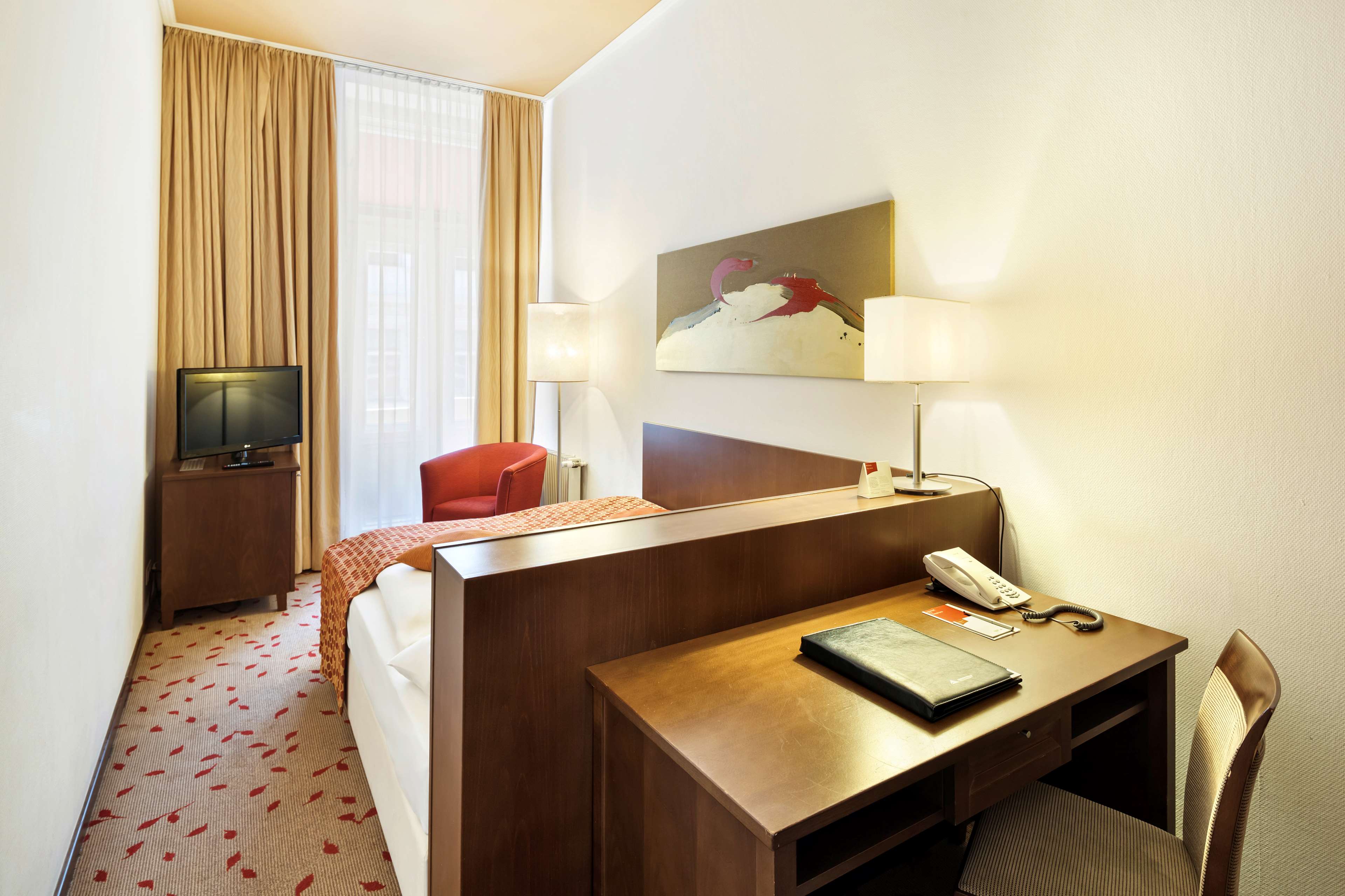 Фото Hotel Rathauspark Wien