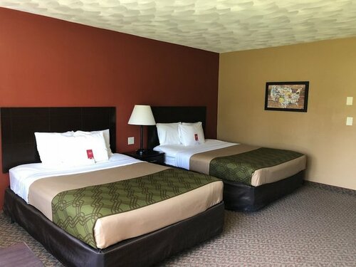 Гостиница Econo Lodge Inn & Suites Munising Area