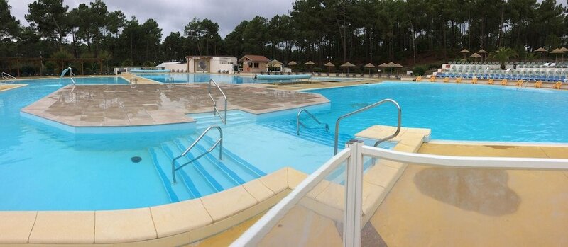 Гостиница Chalet Orange Naturiste la Jenny