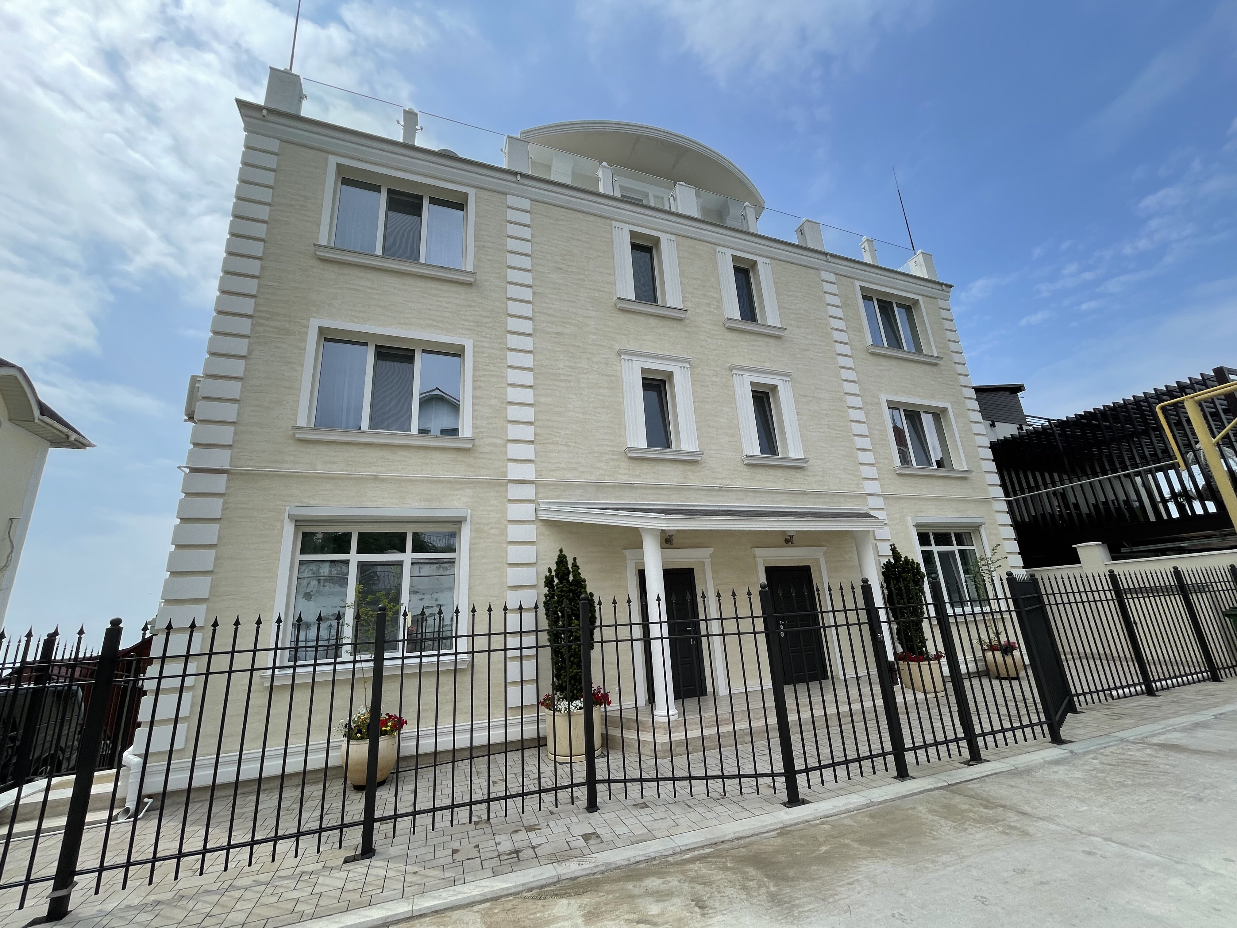 Фото Villa Crown