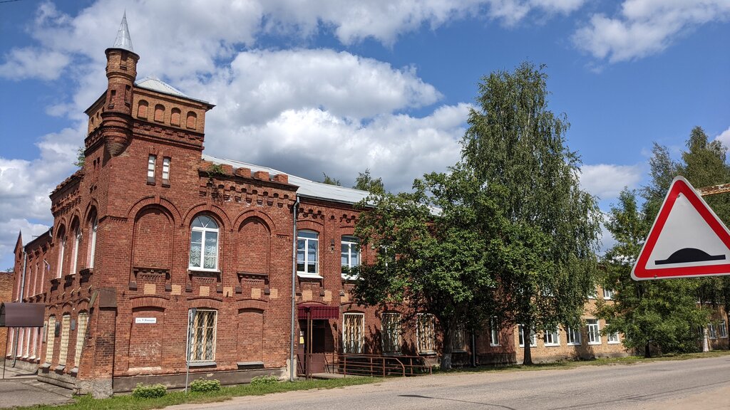 Landmark, attraction Здание бывшего технического училища 1913 год, Opochka, photo