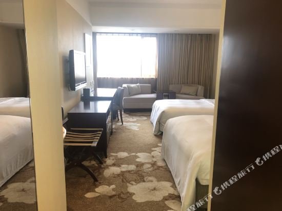 Фото Guangdong Hotel Shanghai